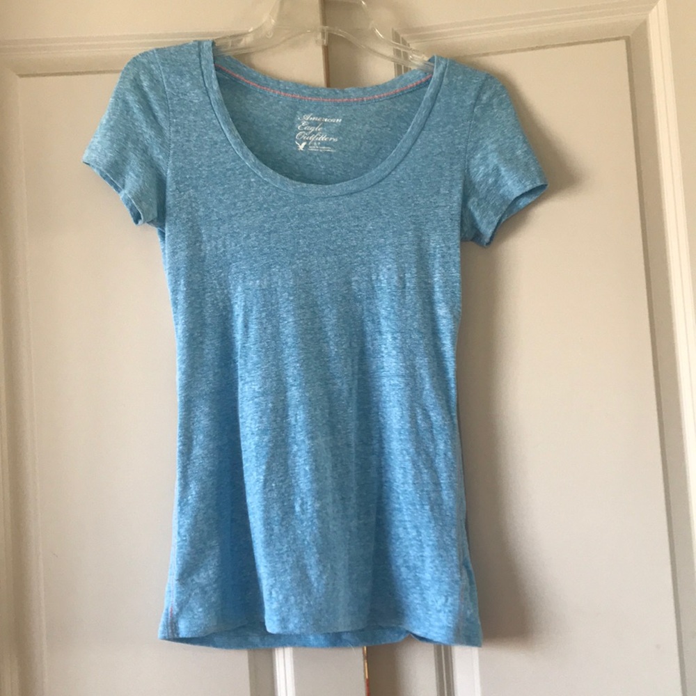 American Eagle casual tee